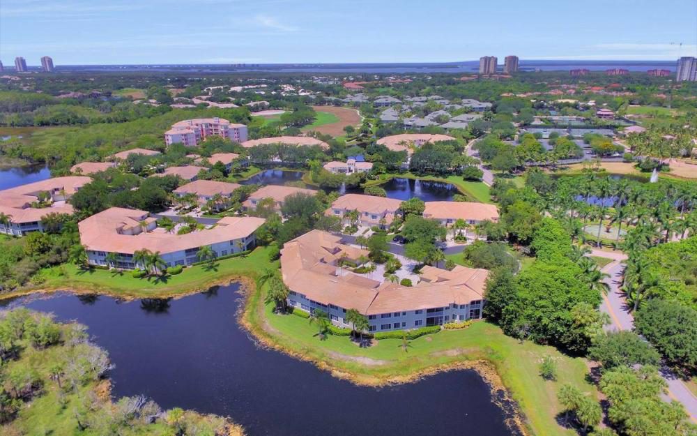 Sand Piper Isle Condo 3 Bedroom Condo in Pelican Landing, Bonita